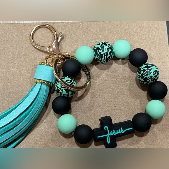 2/$18 Jesus Key Ring Beads Keychain - Picture 4 of 4